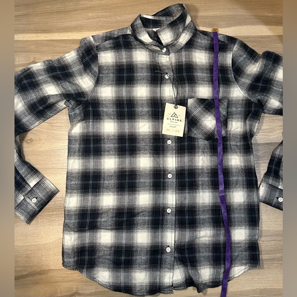 Flannel - Picture 4 of 5